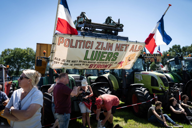 Die niederländischen Bauern protestieren gegen Landwirtschaftspolitik
