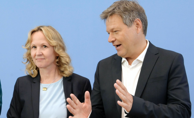 Bei einem „Atomkompromiss“ teilen die Grünen die Schuld der FDP zu