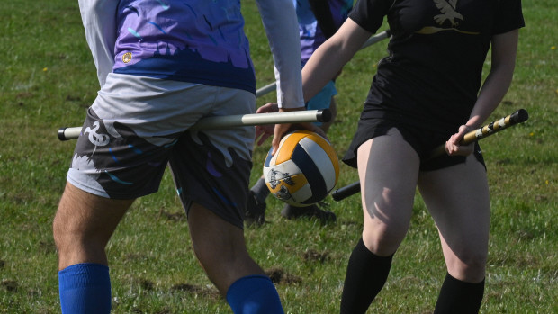 Darsteller einer Kinderbuch-Fantasie setzen ein politisches Zeichen