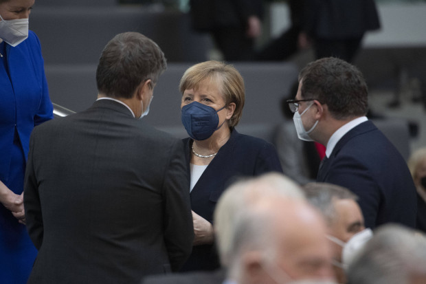 Die böse Frau Merkel und der arme Herr Habeck