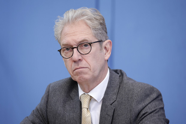 Lockdown-Hardliner wollen Kassenärztechef stürzen – weil er Lauterbach kritisierte