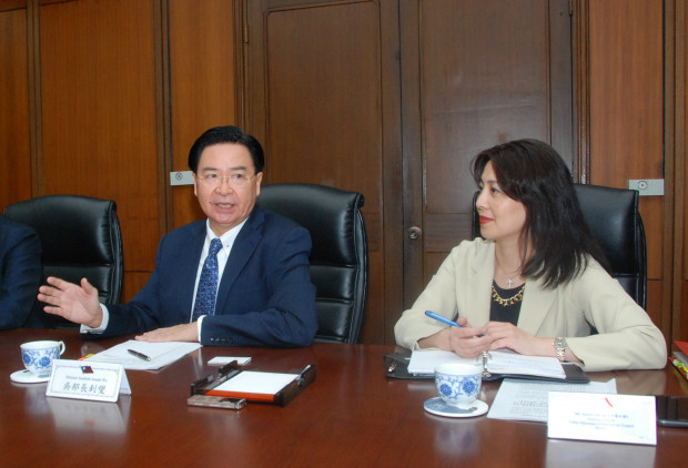 Rotchina gegen das freie Taiwan