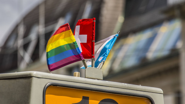 Das Zürcher Bezirksgericht grüßt einen woken Gessler-Hut