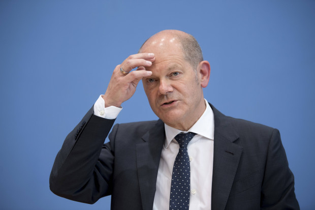 Die Akte Scholz: Im offenen Fangeisen