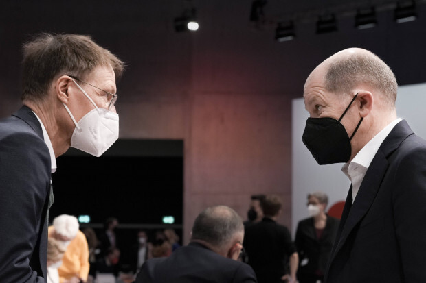 Kanzler Olaf Scholz muss seinen freidrehenden Minister einfangen