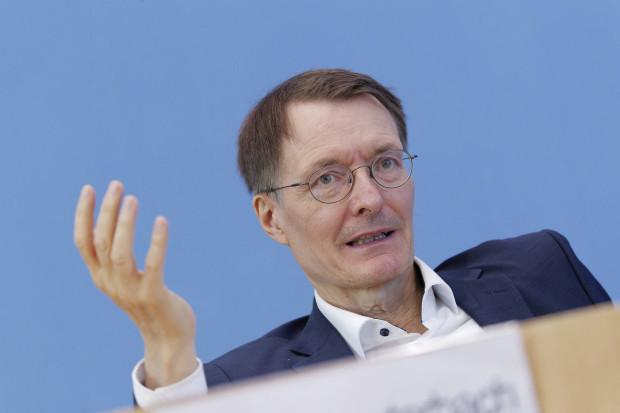 Lauterbach empfiehlt: Die Ständige Impfkommission folgt