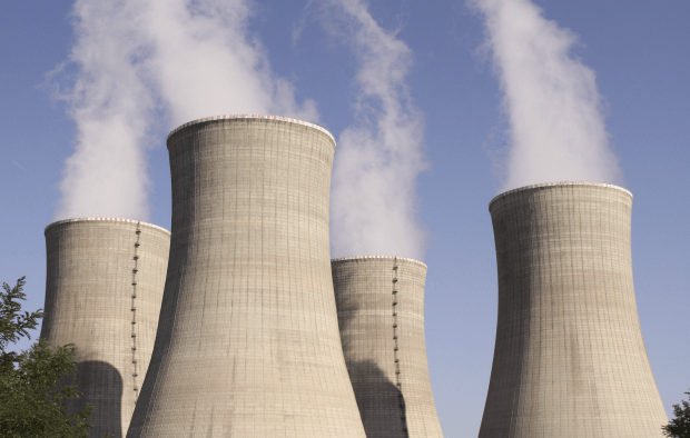 Ein neuer Kernreaktor geht in Betrieb – in Deutschlands Nachbarschaft