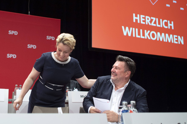 Der für die Berliner Murkswahl verantwortliche SPD-Senator Geisel verweigert Rücktritt