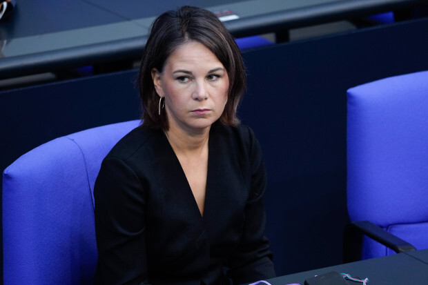 Die Völkerrechtlerin ignoriert den Völkerrechtsbruch