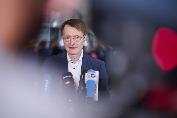 FDP, SPD und Grüne setzen Corona-Maßnahmen gegen die Opposition durch