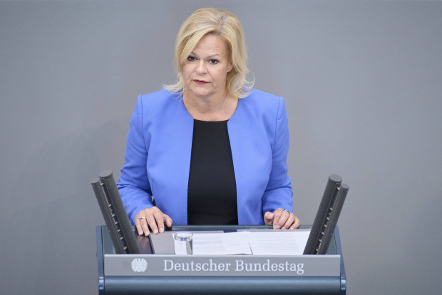 Ministerin Nancy Faeser spart an innerer Sicherheit und Grenzschutz