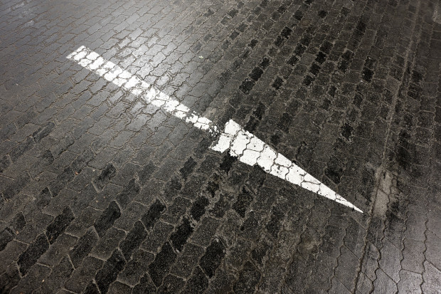 Deutsche Bank erwartet Wirtschaftseinbruch um drei bis vier Prozent