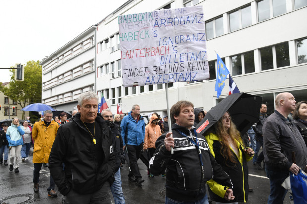 Protest im Osten gegen Gasmangel, Teuerung, Impfpflicht, Zuwanderung