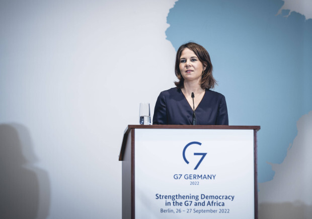 Der Iran als Probe für Baerbocks „feministische Außenpolitik“