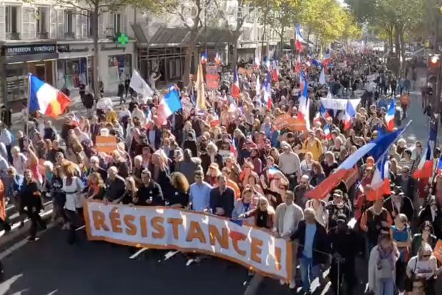 Proteste gegen Wirtschafts- und Energiepolitik der Staaten national und international