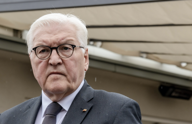 Bundespräsident Steinmeier redet und kaum jemand hört noch zu