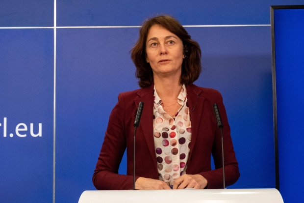 Vizepräsidentin des EU-Parlaments: Giorgia Meloni leugnet die „grausamsten Verbrechen in der Europäischen Geschichte“