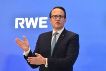 RWE investiert Steuer-Milliarden in USA – Friedrich Merz erneut im Zwielicht