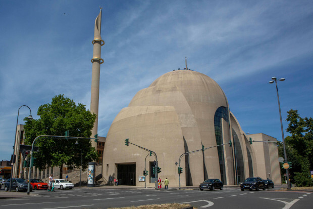 In Köln ruft der Muezzin zum ersten Mal über Lautsprecher