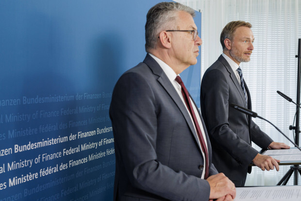 Die Bürger sollen in nächsten Jahren 126 Milliarden Euro mehr Steuern zahlen