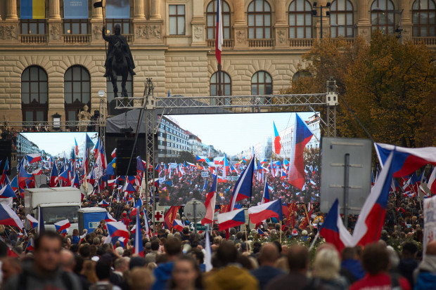 Prag: Zehntausende fordern Rücktritt der Regierung Fiala und Neuwahlen