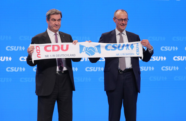 CSU wirbt für sich mit SED-Logo
