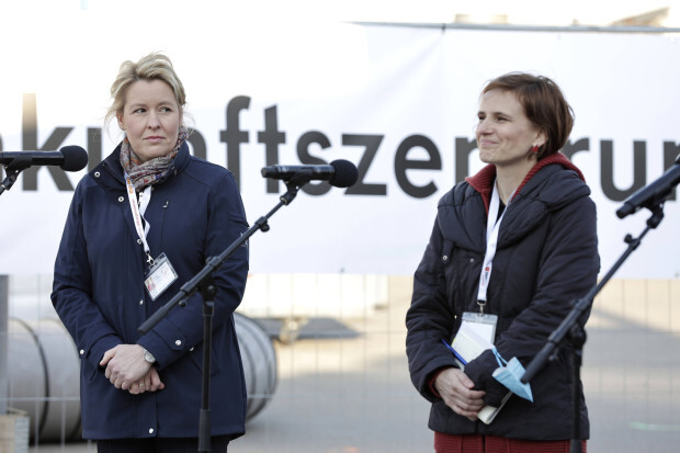 Bis zu 10.000 fehlende Unterkunftsplätze für Migranten – Kipping: Beschlagnahmungen nicht mehr ausgeschlossen