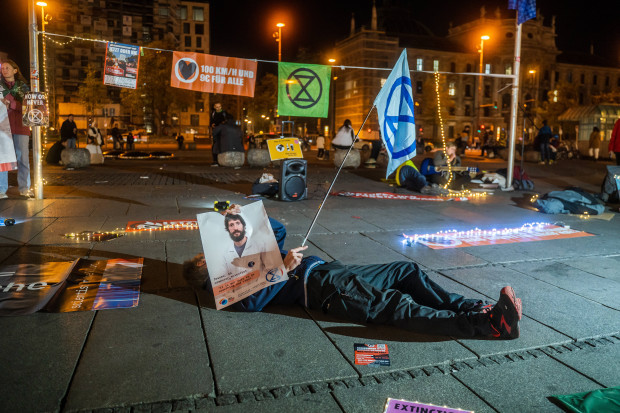 Nach Blockade von Klima-Extremisten: Radfahrerin ist hirntot