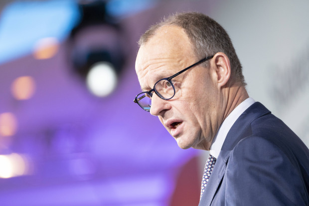 Klimaextremisten als „kriminelle Straftäter“ bezeichnet: Empörung über Merz