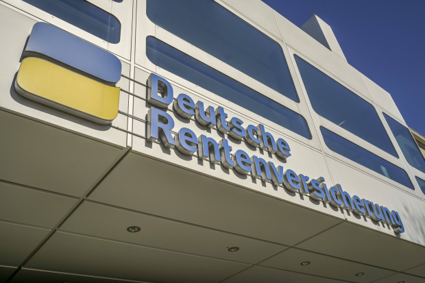 „Eine höhere Sterblichkeit durch die Corona-Pandemie führe auch zu weniger Ausgaben“