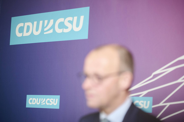 Wattebäuschchen einer Kuschel-Opposition