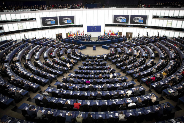 Glosse: Die Mafiosi sitzen im EU-Parlament