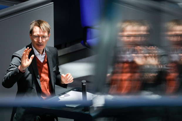 Karl Lauterbach will Medikamente künstlich teurer machen