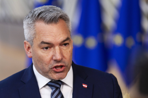 Nehammer für neue EU-Migrationspolitik: Tabu „Grenzzäune“ brechen