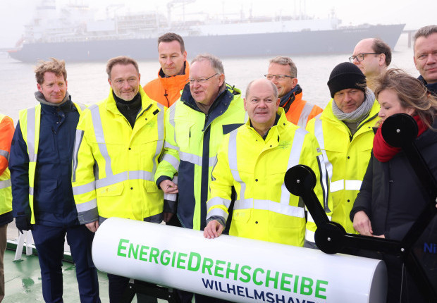 6,6 Milliarden statt einer – Olaf Scholz feiert sein LNG-Versagen