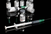 Unbekannte Risiken der mRNA-Impfstoffe