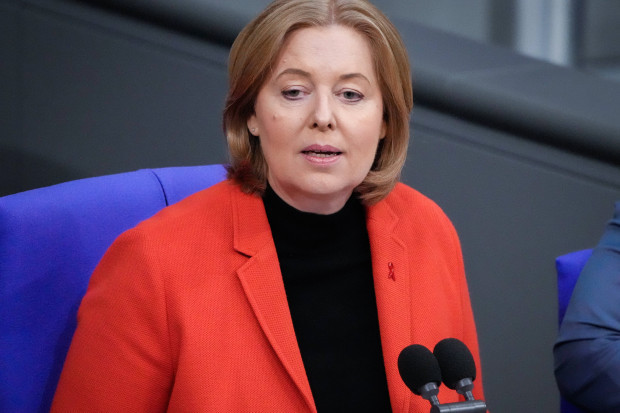 Ausgerechnet die Bundestagspräsidentin will eine zentrale politische Debatte abwürgen