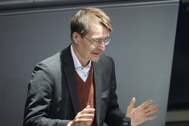 Wie Karl Lauterbach versucht, sich aus der Verantwortung zu stehlen