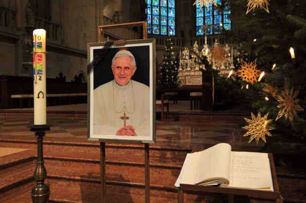 Das Kreuz Benedikts XVI.