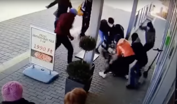 Vermutlich linksextreme Gruppe verprügelt mehrere Menschen in Budapest