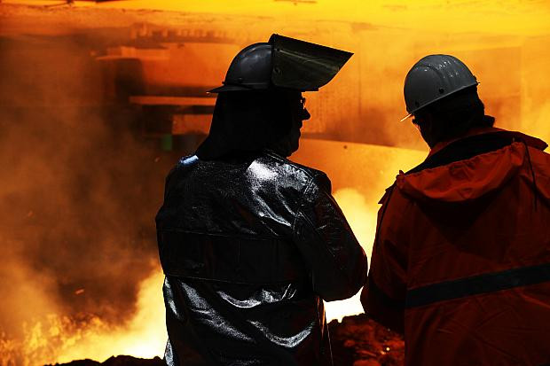 Deutsche Unternehmen drosseln ihre Produktion deutlich