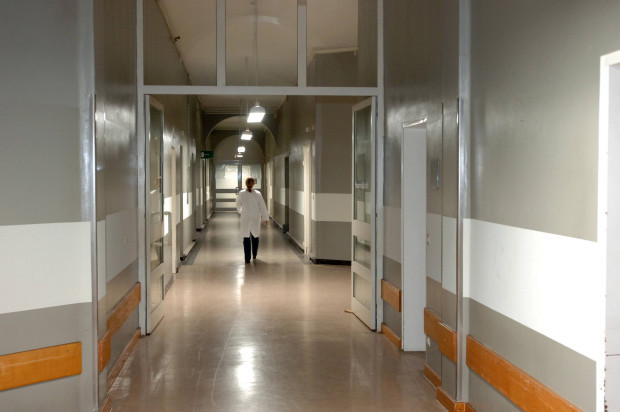 Psychiatrische Kliniken setzen zu wenig Personal ein