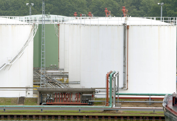 Sanktionen: Ab Sonntag fehlen Europäern täglich 63,6 Millionen Liter Diesel