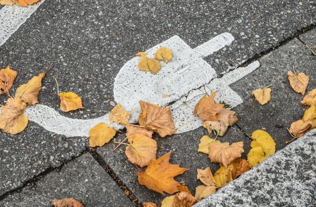 Warum die E-Mobilität dem Netz durch Stromspeichern nicht hilft