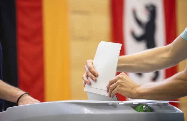 Die Kontrolle der Berliner Wahl-Ergebnisse durch Bürger wird blockiert