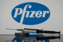 Neues Video von Pfizer-Mitarbeiter: Covid-Impfstoff beeinflusst Menstruationszyklus