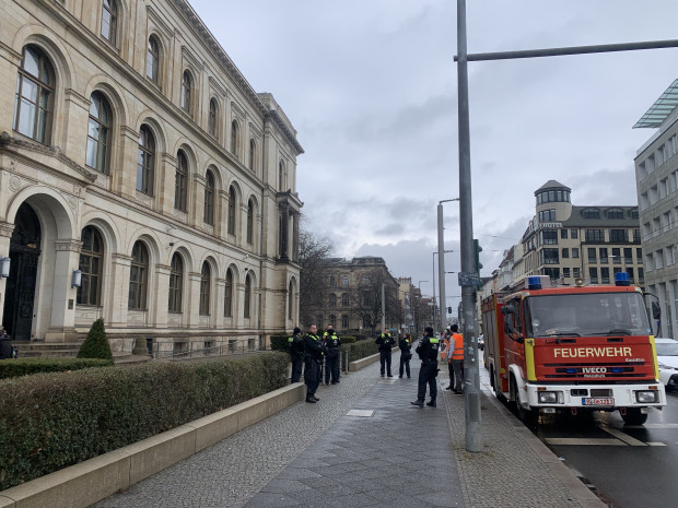 Die „Letzte Generation“ attackiert Verkehrsministerium mit Wasserwerfer