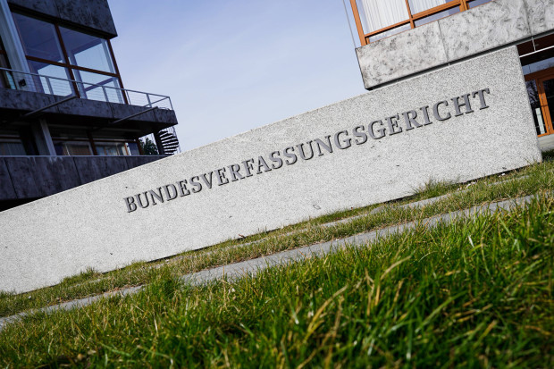 Karlsruhe fordert Möglichkeit, Kinderehen in Deutschland weiter zu führen