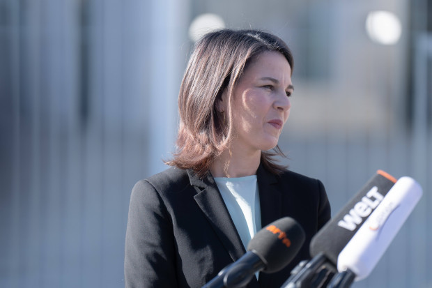 Baerbock will ihre „feministische“ Botschaft in die ganze Welt hinaustragen