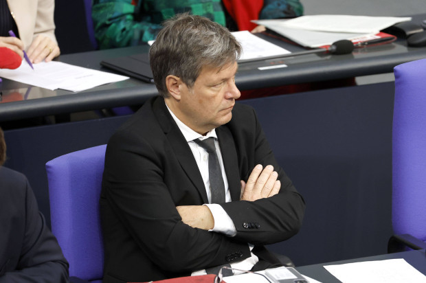 Fast zwei Drittel lehnen Habecks Gasheizungs-Verbot ab